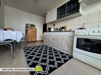 Slovenj Gradec, Tomšičeva - 1,5-sobno stanovanje - April nepremičnine